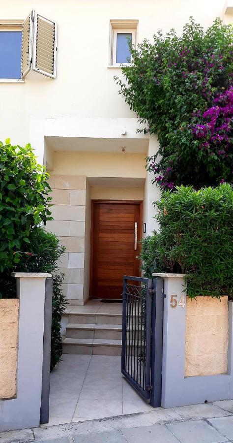 Villa Larnaca Bay Resort Ворокліні Екстер'єр фото