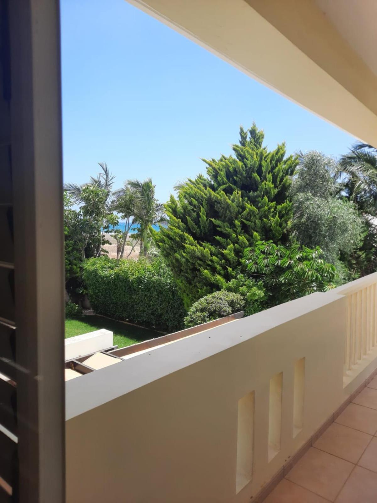 Villa Larnaca Bay Resort Ворокліні Екстер'єр фото